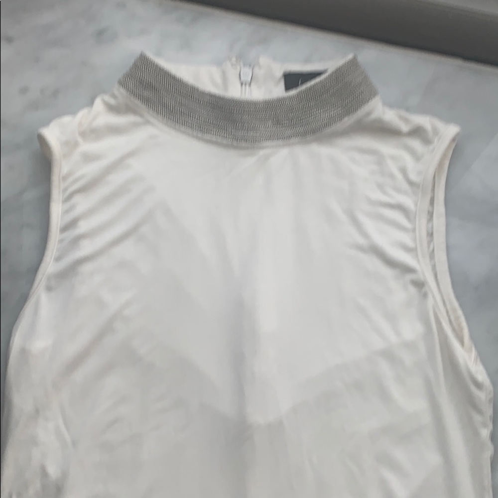 Gracia sleeveless shirt